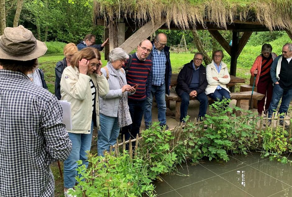 UNE VISITE GUIDEE LES RUINES DE MONTAIGLE EN V.I.P 