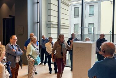VISITONS LE PARLEMENT BRUXELLOIS SUIVI D'UNE VISITE DU MUSEE MAGRITTE!